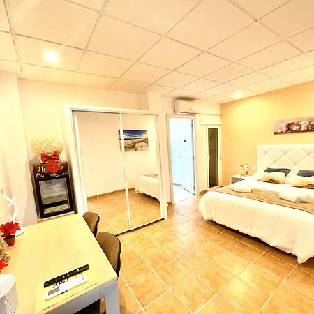 Lovely Apartment Near Beach & Science City Valencia Eksteriør billede