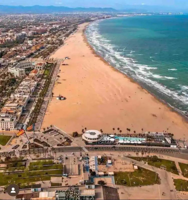 Lovely Apartment Near Beach & Science City Valencia Eksteriør billede