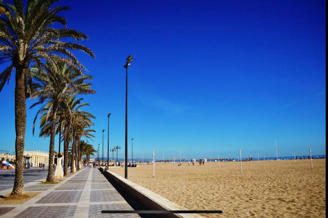 Lovely Apartment Near Beach & Science City Valencia Eksteriør billede