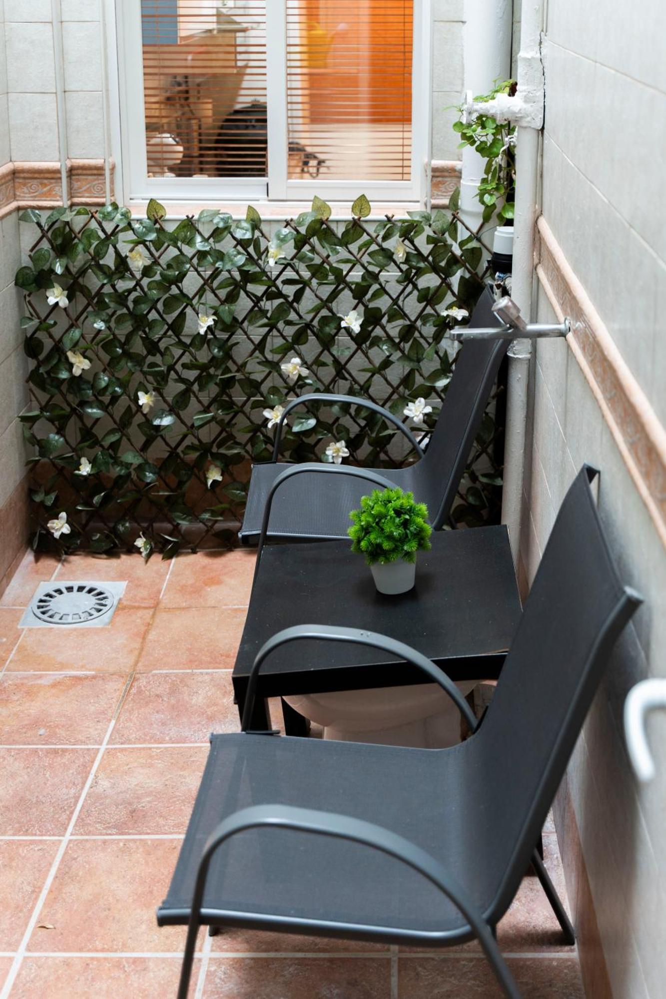 Lovely Apartment Near Beach & Science City Valencia Eksteriør billede